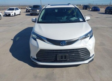 Toyota Sienna III 2021 Toyota Sienna 2021, 2.5L, XLE, od ubezpieczalni, zdjęcie 1