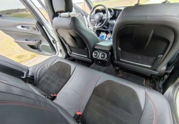 Alfa Romeo Giulia II Sedan 2.9 V6 510KM 2017 Alfa Romeo Giulia Alfa Romeo Giulia 2.9 V6 Bi-Turbo AT8 Quadrifoglio 2.9, zdjęcie 15