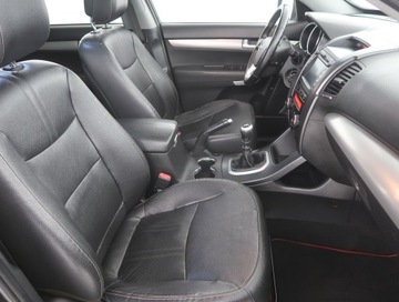 Kia Sorento II SUV 2.0 CRDi 150KM 2011 Kia Sorento 2.0 CRDI, 7 miejsc, Navi, Klima, zdjęcie 8