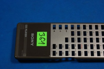 ОРИГИНАЛ ПУЛЬТА SONY RM-D771 ПОВРЕЖДЕН