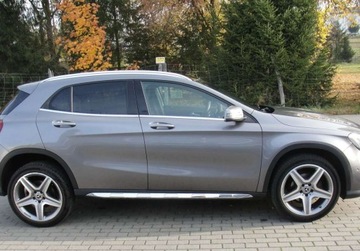 Mercedes GLA I Off-Roader Facelifting 1.6 200 156KM 2018 Mercedes-Benz GLA AMG Line 1,6 Automat 103 tys.km. Panorama 1.6 Benzyna, zdjęcie 4