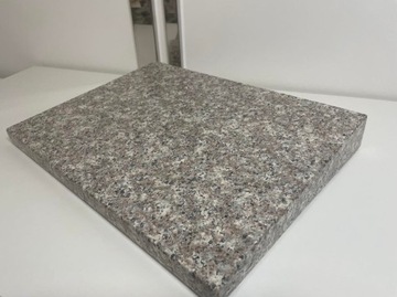 TABLICA PODUSZKA GRANITOWA 30x40 BRĄZ KRÓLEWSKI z napisem