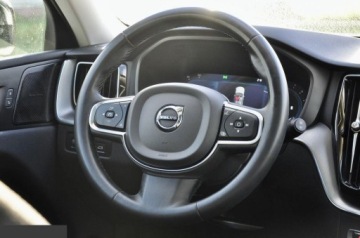 Volvo XC60 II 2021 Volvo XC 60 B4 B Geartronic Momentum Pro 2.0 benzyna 197KM 2021r, zdjęcie 25