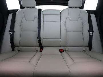 Volvo XC60 II Crossover T8 Twin Engine 390KM 2019 Volvo XC 60 FV23% PHEV Inscription AWD T8 skóra, zdjęcie 17