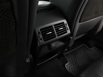 Jaguar E-Pace SUV 2.0 i4D 180KM 2017 Jaguar E-Pace 4x4 automat skóra full LED navi, zdjęcie 38