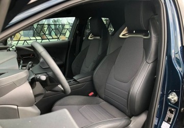 Toyota C-HR II SUV 2.0 Hybrid Dynamic Force 197KM 2023 Toyota C-HR C-HR Executive Rej. 2024 FV23 Salon PL Serwis ASO 1 wl., zdjęcie 5