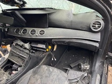 Mercedes Klasa E W213 Kombi Facelifting 2.0 E220d 194KM 2021 Mercedes-Benz Klasa E 2.0 Diesel 194KM, zdjęcie 8