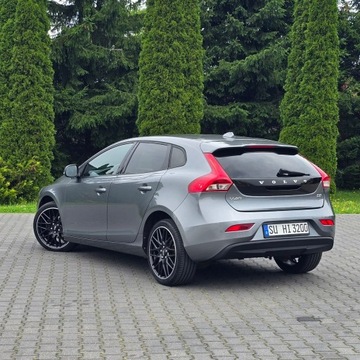 Volvo V40 II Cross Country 2.0 D2 DRIVE-E 120KM 2016 Volvo V40 II 2.0 D2 Drive-E Summum, zdjęcie 7