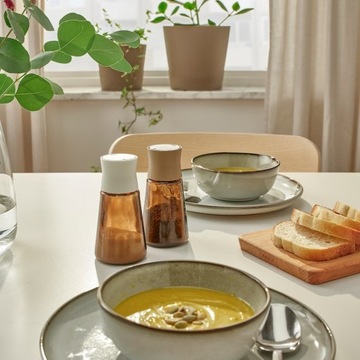 IKEA solniczka/pieprzniczka HALVTOM szkło/brązowy 12cm 2szt