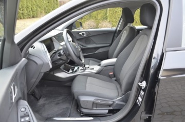 BMW Seria 1 F40 Hatchback 2.0 120d 190KM 2024 BMW Seria 1 F40 120d 190KM Automat Full LED Radar LiveCockpit ALU FVat23%, zdjęcie 14