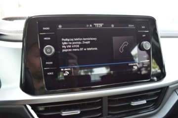 Volkswagen T-Roc I SUV Facelifting 1.5 TSI ACT 150KM 2023 Volkswagen T-Roc SalonPL TSI 150KM DSG Life Kamera ACC Pak.zimowy FrontAss, zdjęcie 10
