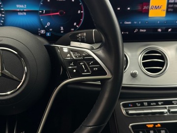 Mercedes Klasa E W213 Limuzyna Facelifting 2.0 E220d 194KM 2021 Mercedes-Benz E 220 4-Matic AMG/Avantgarde / 1 wła, zdjęcie 20
