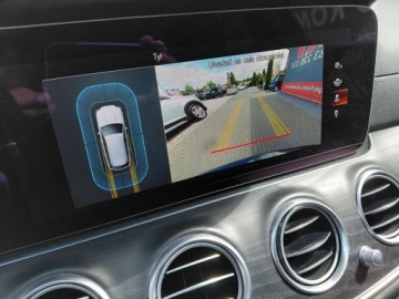 Mercedes Klasa E W213 Kombi Facelifting 2.0 E220d 194KM 2022 Mercedes-Benz Klasa E AMG Line Automat Kamera przod i tyl Full LED 2.0, zdjęcie 9