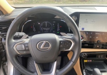 Lexus NX II SUV Facelifting 2.5 350h 243KM 2023 Lexus NX 350h Omotenashi AWD I Vat23 I Od Dealera 2.5 Hybryda 243KM, zdjęcie 17