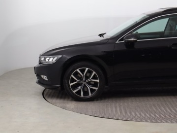Volkswagen Passat B8 Variant Facelifting 2.0 TSI 190KM 2022 VW Passat 2.0 TSI, Salon Polska, 1. Właściciel, zdjęcie 14