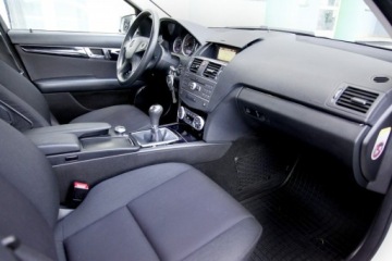 Mercedes Klasa C W204 Limuzyna 1.8 180 K 156KM 2010 Mercedes C 180 1.8 156KM/Klimatronic/ 6 Biegów/, zdjęcie 11