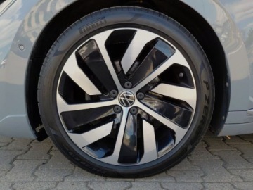 Volkswagen Arteon Fastback Facelifting 2.0 TDI 200KM 2022 Volkswagen Arteon 2.0TDI 200KM R-Line DSG SalonPl SerwisASO Acc Led Virtua, zdjęcie 35