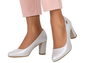 CZÓŁENKA DAMSKIE NA OZDOBNYM OBCASIE SŁUPKU PERŁOWE SKÓRZANA WKŁADKA r 40