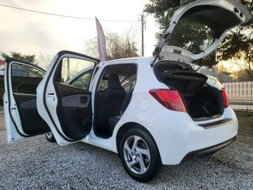 Toyota Yaris III Hatchback 5d Facelifting Hybrid 100KM 2016 Toyota Yaris 1.5 Hybrid 100% Org Przebieg 132 Tyś, zdjęcie 10