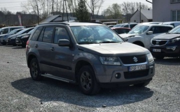 Suzuki Grand Vitara II SUV 2.0 i 16V 140KM 2006 Suzuki Grand Vitara 2.0 B Gaz 4x4 Automat Klima Serwisowany 2.0 140KM, zdjęcie 2