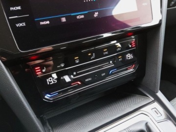 Volkswagen Passat B8 Variant Facelifting 1.5 TSI EVO 150KM 2021 Volkswagen Passat Variant 1.5TSI 150KM Business DSG SalonPL SerwisASO Acc, zdjęcie 23