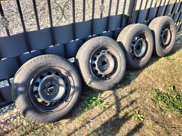 PNEUMATIKY ZIMNÍ Z DISKY OCELOVÝMI BMW E46 195/85/15 20R