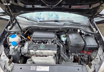 Volkswagen Golf VI Hatchback 5d 1.4 80KM 2009 Volkswagen Golf 1,4 MPI 1.4 Benzyna 80KM, zdjęcie 13