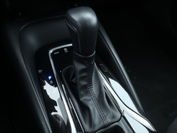 Toyota Corolla XII Sedan 1.5 VVT-i 125KM 2022 Toyota Corolla 1.5 VVT-i, Salon Polska, zdjęcie 11