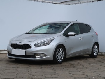 Kia Ceed II Hatchback 5d 1.6 CRDi 110KM 2013 Kia Ceed 1.6 CRDi, Salon Polska, Serwis ASO, zdjęcie 1