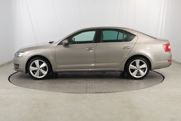 Skoda Octavia III Liftback 1.4 TSI 140KM 2015 Skoda Octavia 1.4 TSI, Salon Polska, zdjęcie 2