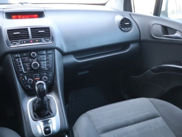 Opel Meriva II Mikrovan 1.4 Twinport ECOTEC 100KM 2011 Opel Meriva 1.4 i, Klima, Tempomat, zdjęcie 7