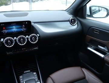 Mercedes GLA II Off-roader 1.3 200 163KM 2020 Mercedes GLA GLA 200, Salon Polska, Serwis ASO, zdjęcie 7