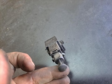 SAMOCHÓD SKODA FABIA I 1.2 1J0945511A WŁĄCZNIK ŚWIATŁA STOP ORYGINAŁ