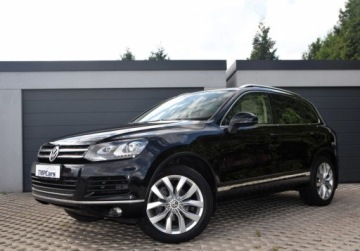 Volkswagen Touareg II SUV 3.6 V6 FSI BlueMotion 280KM 2012 Volkswagen Touareg 3.6 V6 Panorama Skory 3.6 Benzyna 280KM, zdjęcie 4