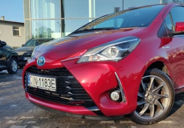 Toyota Yaris III Hatchback 5d Facelifting Hybrid 100KM 2017 Toyota Yaris Hybrid 2017 1.5 100KM Automat 35.967km Salon PL Bezwyp 1wl, zdjęcie 6