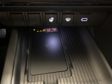 Toyota C-HR II SUV Plug-In 2.0 Hybrid Dynamic Force Plug-in  223KM 2024 Toyota C-HR 2.0 PHEV Executive Toyota C-HR 2.0 Exe, zdjęcie 18