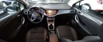 Opel Astra K Hatchback Facelifting 1.2 Turbo 130KM 2020 Opel Astra 1.2 turbo benzyna 130 km Kamera Nawigacja 1.2 Benzyna 130KM, zdjęcie 7