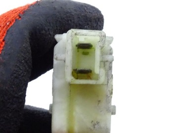 IVECO DAILY IV V 06-14 VZPĚRA/TLAKOVAČ ZÁMKU DVEŘE PRAVÝ ZADNÍ