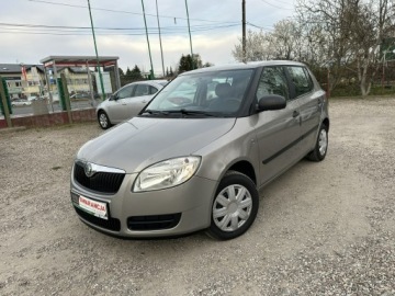 Skoda Fabia II Hatchback 1.2 i HTP 12V 70KM 2007 Škoda Fabia Skoda Fabia 1.2 benzyna/Salon