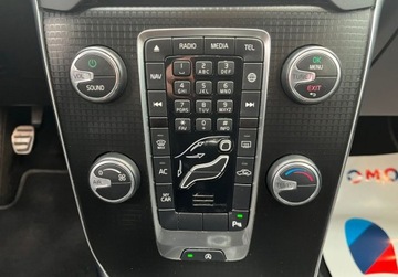 Volvo V40 II Hatchback Facelifting 2.0 D2 120KM 2018 Volvo V40 , R- Design , nawigacja , skorzane fotele 2.0 Diesel 120KM, zdjęcie 24