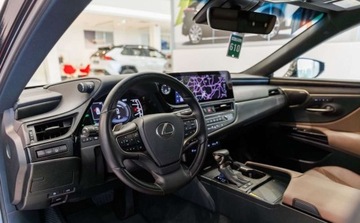 Lexus ES VII (XV70) Sedan Facelifting 300h 218KM 2024 Lexus ES 300h Omotenashi 2.5 Hybryda 218KM, zdjęcie 20