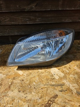 SKODA FABIA II Lampa Lewy Przód