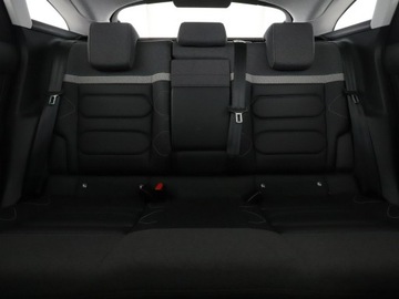 Citroen C4 III SUV 1.5 BlueHDi 110KM 2022 Citroen C4 Shine półskóra navi kamera panorama, zdjęcie 17