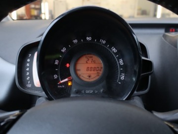 Toyota Aygo II Hatchback 3d Facelifting 1.0 VVT-i 72KM 2020 Toyota Aygo 1.0 VVT-i, Salon Polska, zdjęcie 10