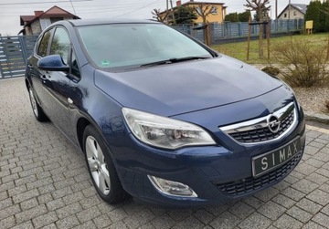 Opel Astra J Hatchback 5d 1.6 Twinport ECOTEC 115KM 2011 Opel Astra Opel Astra 1.6 115PS Dobre wyposazenie Kola Lato Zima 1.6, zdjęcie 4