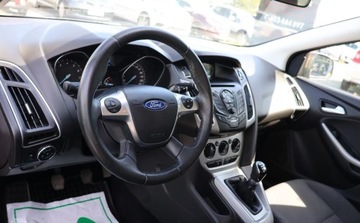 Ford Focus III Kombi 1.0 EcoBoost 100KM 2013 Ford Focus KLIMA, Multifunkcja, El. Szyby, Czujniki cofania, Zadbany, GWAR, zdjęcie 6