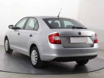Skoda Rapid II Spaceback 1.6 TDI 90KM 2015 Skoda Rapid 1.6 TDI, Salon Polska, Klima, zdjęcie 3
