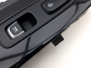 KIA OPTIMA 2016 PŘEDNÍ STRANA LEVÝ KNOFLÍKY SKEL