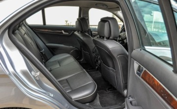 Mercedes Klasa C W204 Limuzyna 3.5 350 4MATIC 306KM 2012 Mercedes-Benz Klasa C 3,5 (306KM) 2012 r. Lift Automat 4Matic 3.5 Benzyna, zdjęcie 11