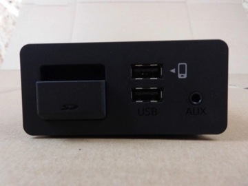 Mazda CX5 II KF port gniazdo czytnik kart SD USB